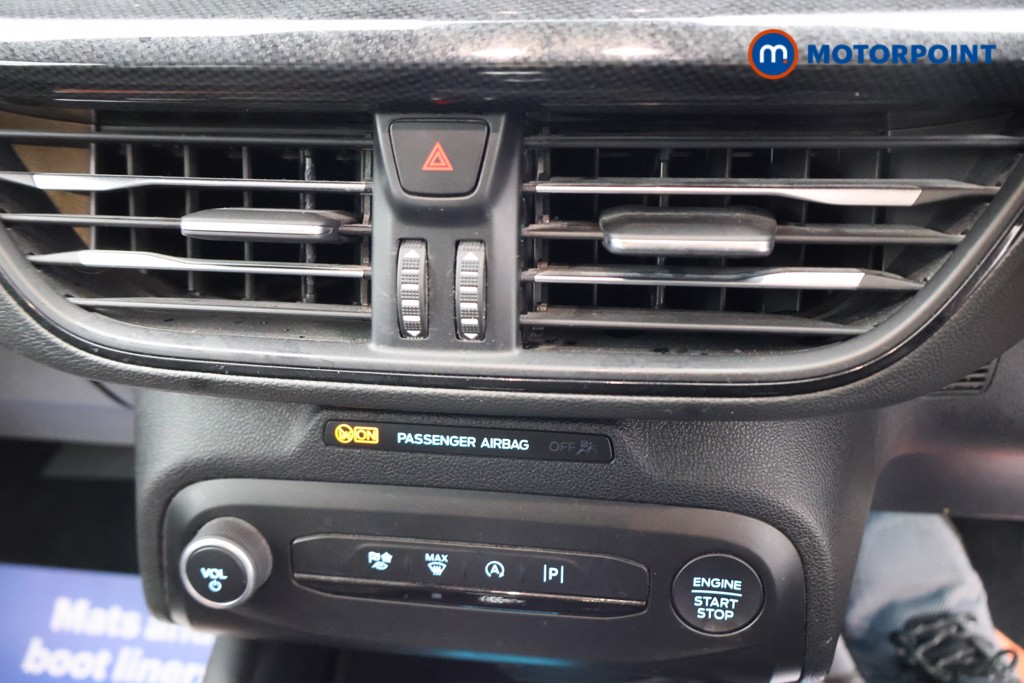 Ford Focus St-Line Vignale Manual Petrol Hatchback - Stock Number (1602965) - 9th supplementary image