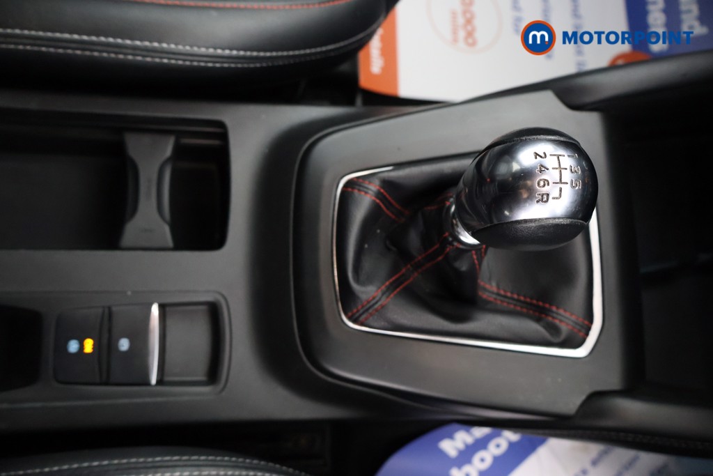 Ford Focus St-Line Vignale Manual Petrol Hatchback - Stock Number (1602965) - 10th supplementary image