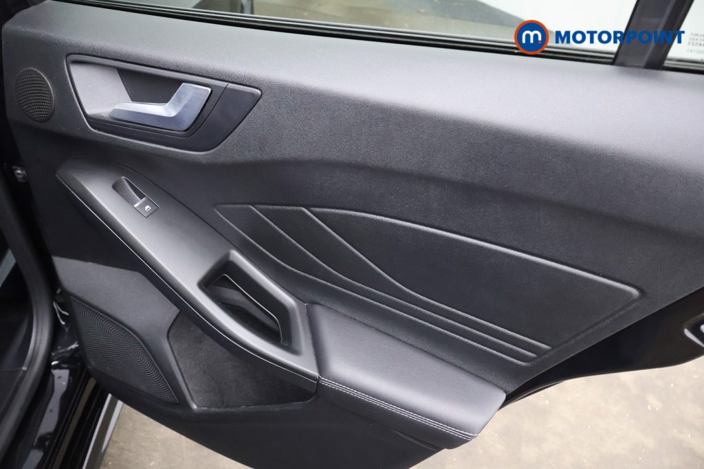Ford Focus St-Line Vignale Manual Petrol Hatchback - Stock Number (1602965) - 17th supplementary image