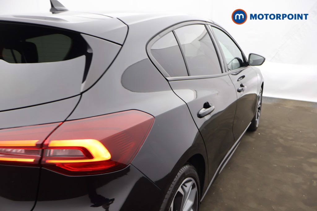 Ford Focus St-Line Vignale Manual Petrol Hatchback - Stock Number (1602965) - 23rd supplementary image