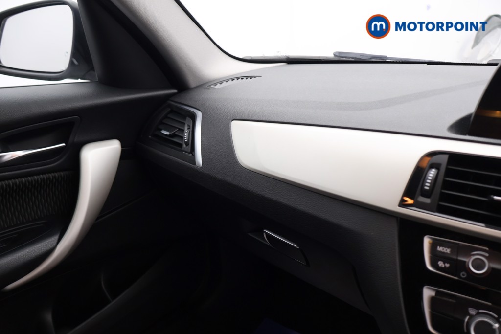 BMW 1 Series Se Business Manual Petrol Hatchback - Stock Number (1603348) - 10th supplementary image