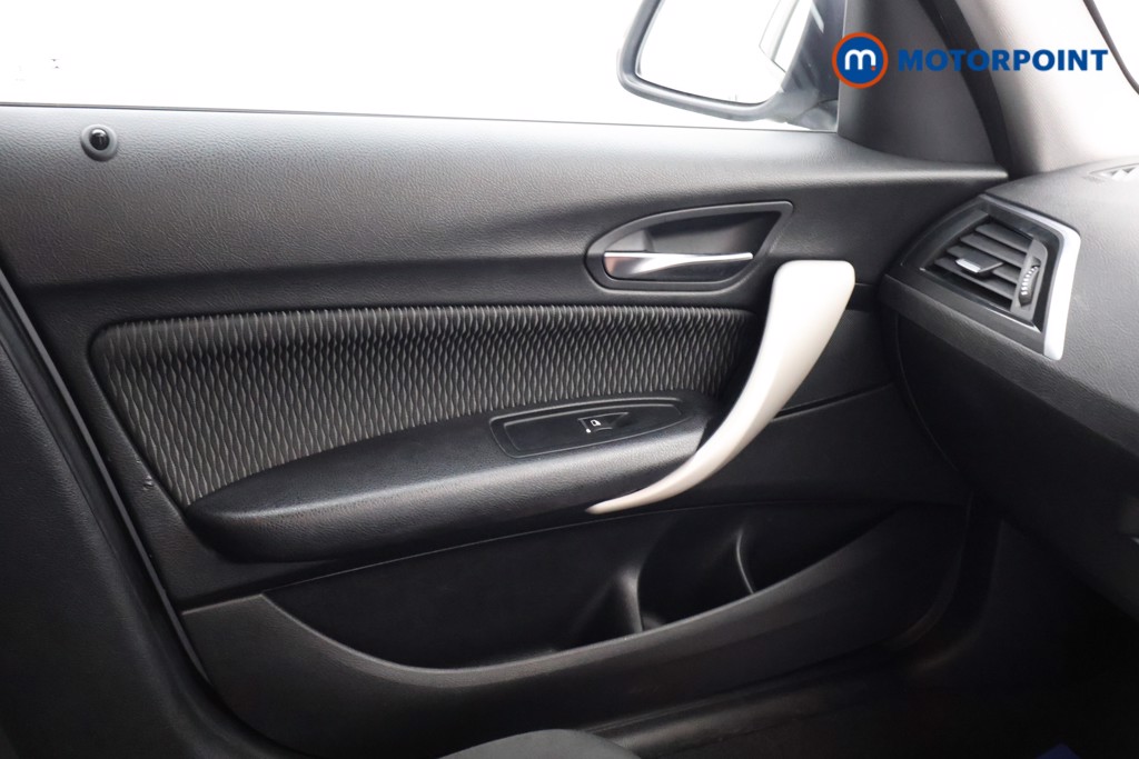 BMW 1 Series Se Business Manual Petrol Hatchback - Stock Number (1603348) - 11th supplementary image