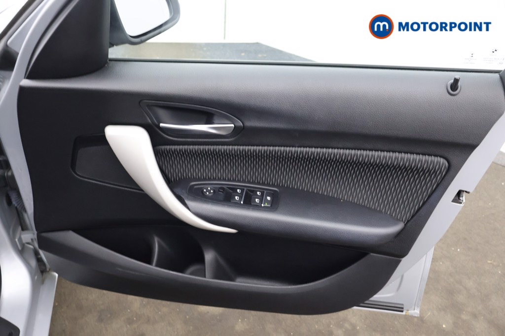 BMW 1 Series Se Business Manual Petrol Hatchback - Stock Number (1603348) - 12th supplementary image