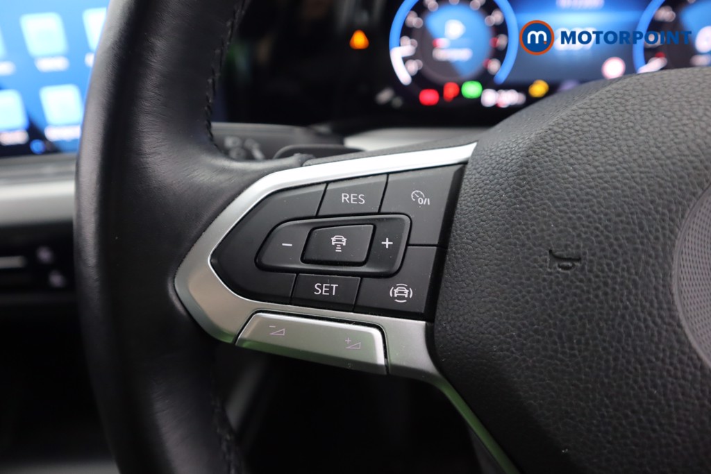 Volkswagen Golf Life Automatic Petrol Hatchback - Stock Number (1603809) - 4th supplementary image