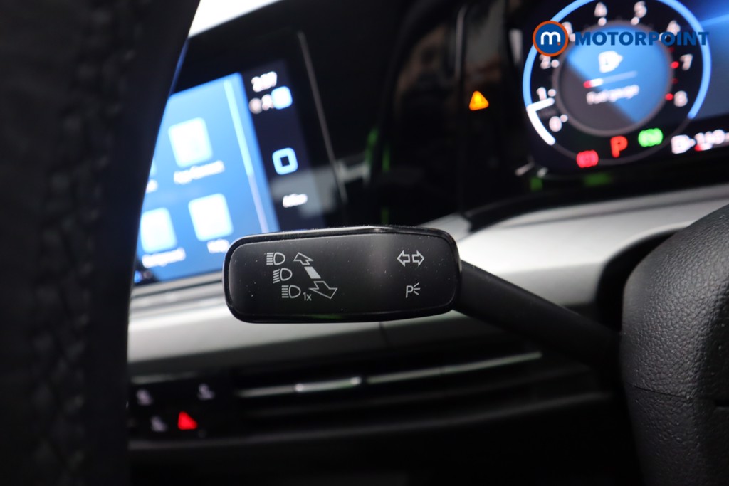 Volkswagen Golf Life Automatic Petrol Hatchback - Stock Number (1603809) - 6th supplementary image