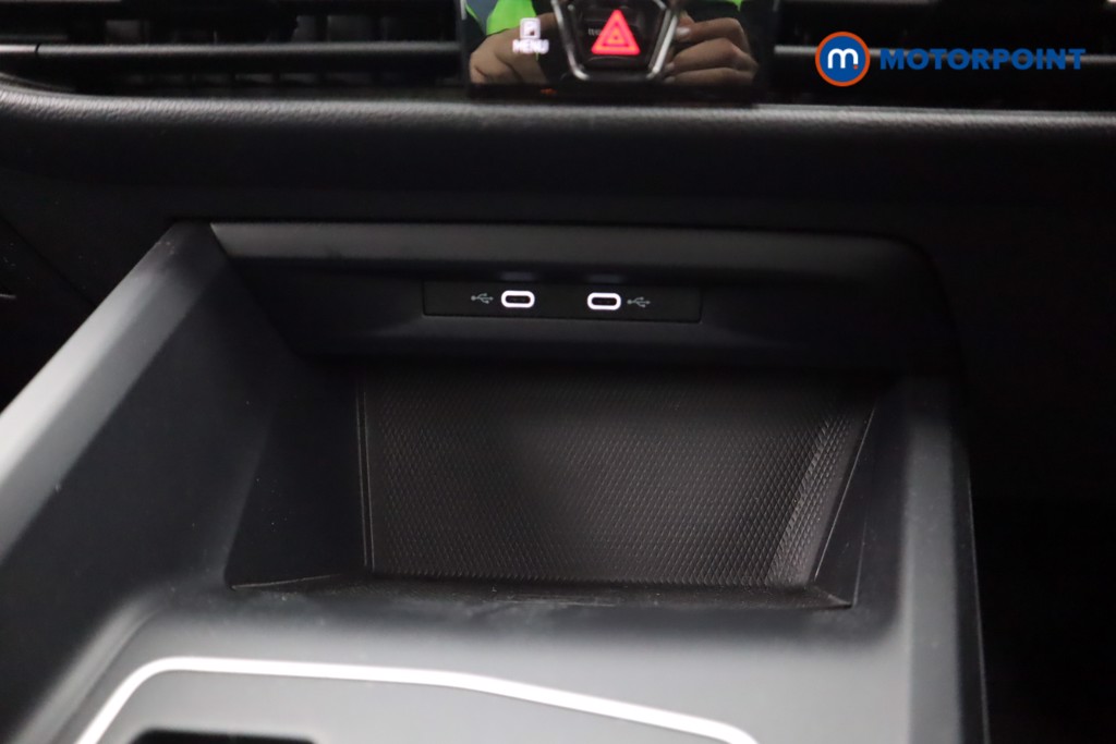 Volkswagen Golf Life Automatic Petrol Hatchback - Stock Number (1603809) - 12th supplementary image