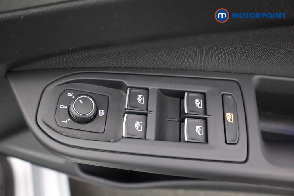 Volkswagen Golf Life Automatic Petrol Hatchback - Stock Number (1603809) - 20th supplementary image