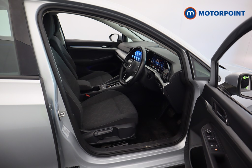 Volkswagen Golf Life Automatic Petrol Hatchback - Stock Number (1603809) - 24th supplementary image