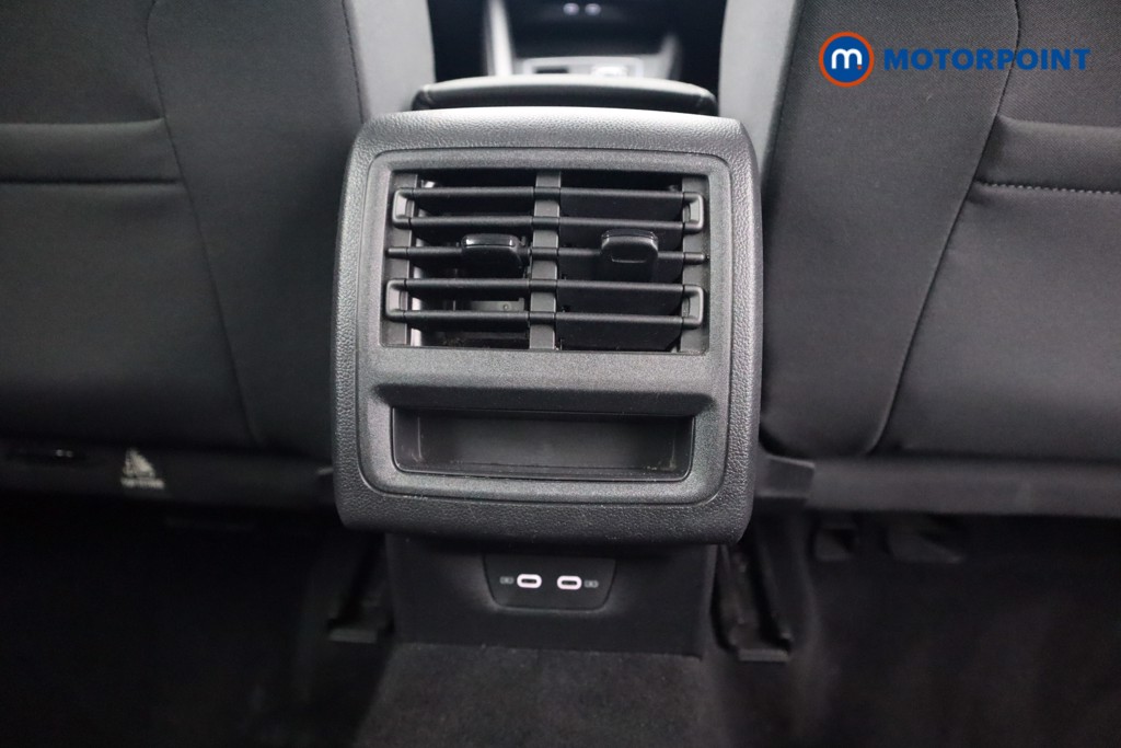 Volkswagen Golf Life Automatic Petrol Hatchback - Stock Number (1603809) - 26th supplementary image