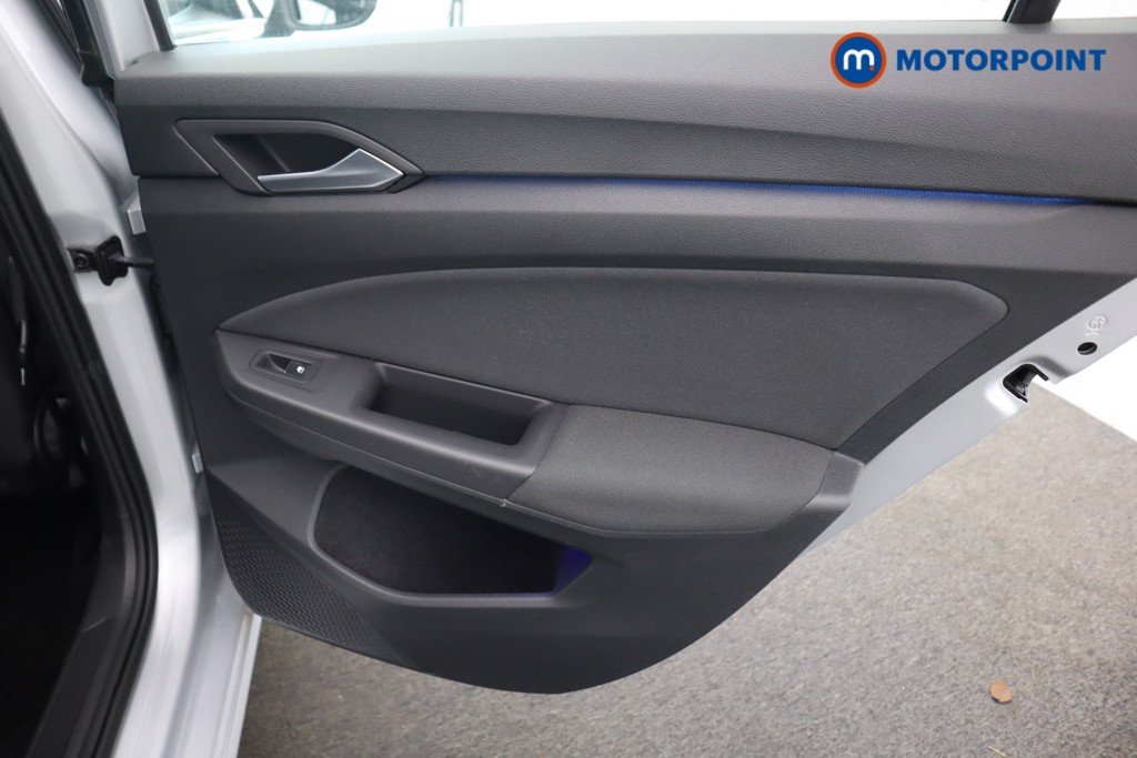 Volkswagen Golf Life Automatic Petrol Hatchback - Stock Number (1603809) - 29th supplementary image