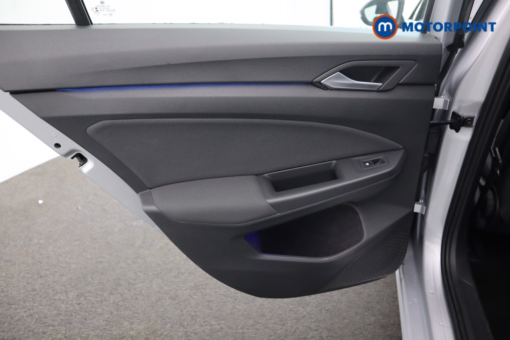 Volkswagen Golf Life Automatic Petrol Hatchback - Stock Number (1603809) - 33rd supplementary image