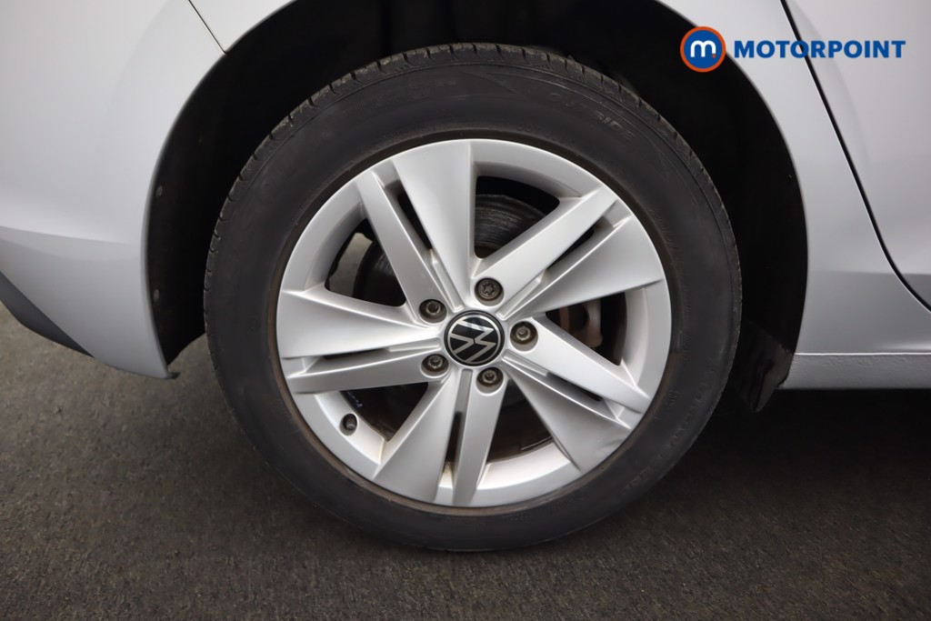 Volkswagen Golf Life Automatic Petrol Hatchback - Stock Number (1603809) - 40th supplementary image