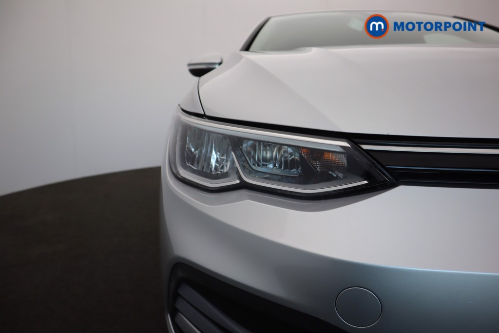 Volkswagen Golf Life Automatic Petrol Hatchback - Stock Number (1603809) - 1st supplementary image