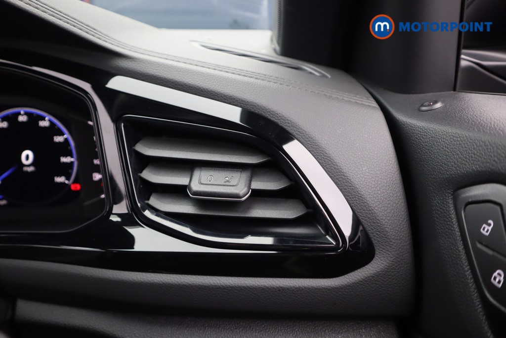 Volkswagen T-Roc Black Edition Automatic Petrol SUV - Stock Number (1603968) - 11th supplementary image