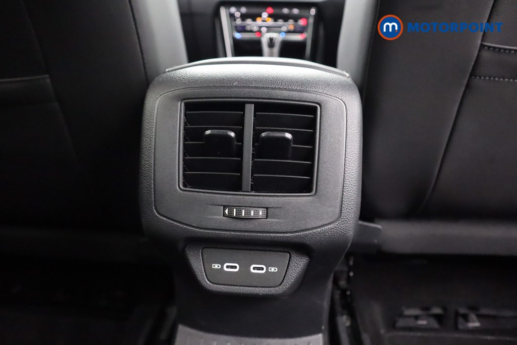 Volkswagen T-Roc Black Edition Automatic Petrol SUV - Stock Number (1603968) - 26th supplementary image