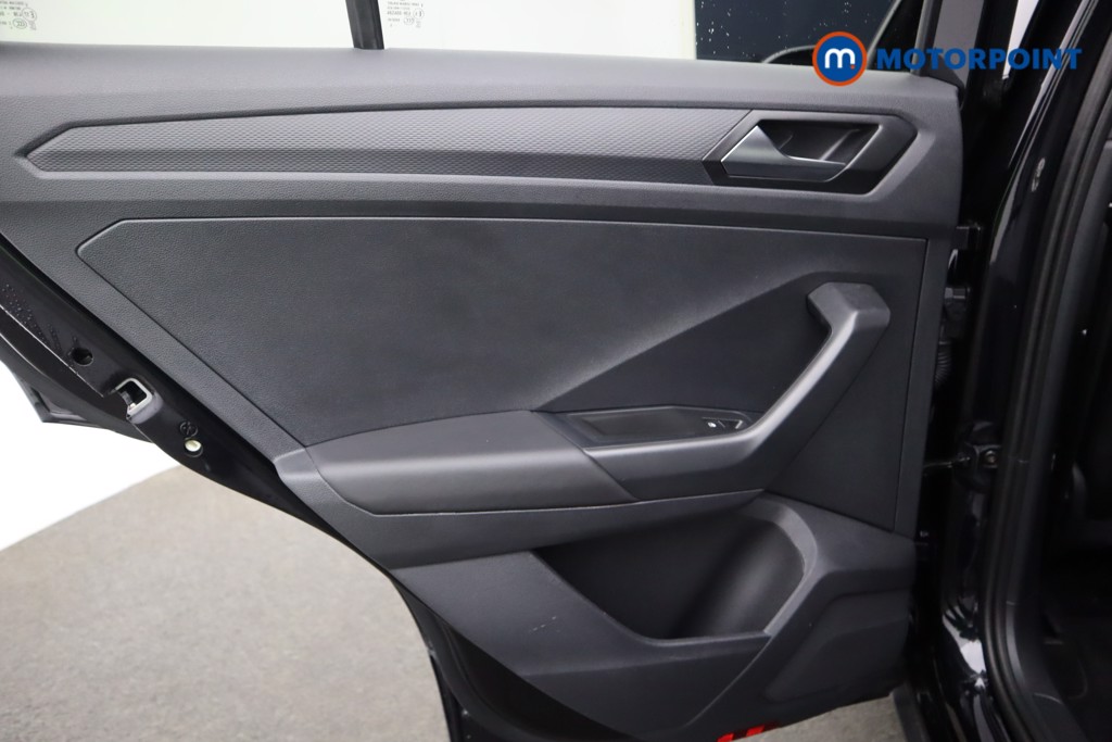 Volkswagen T-Roc Black Edition Automatic Petrol SUV - Stock Number (1603968) - 33rd supplementary image