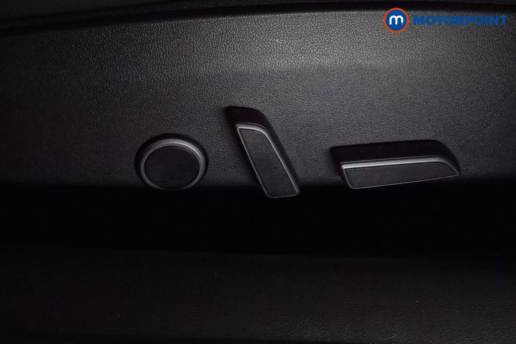 Tesla Model 3 Long Range Automatic Electric Saloon - Stock Number (1604008) - 5th supplementary image