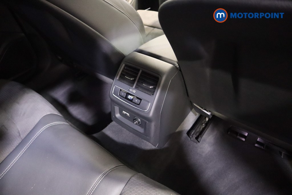 Audi A4 Black Edition Automatic Petrol Estate - Stock Number (1604019) - 19th supplementary image