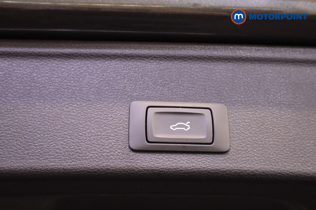 Audi A4 Black Edition Automatic Petrol Estate - Stock Number (1604019) - 21st supplementary image