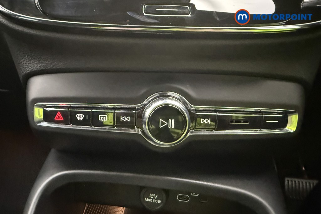 Volvo Xc40 Plus Automatic Petrol SUV - Stock Number (1604026) - 32nd supplementary image