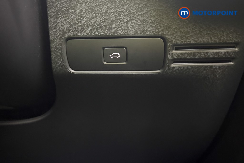 Volvo Xc40 Plus Automatic Petrol SUV - Stock Number (1604026) - 41st supplementary image