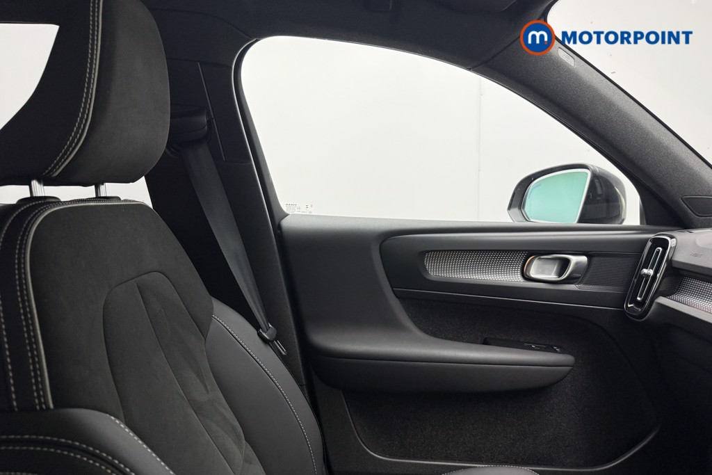 Volvo Xc40 Plus Automatic Petrol SUV - Stock Number (1604026) - 42nd supplementary image