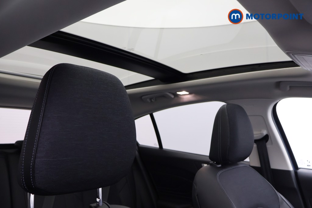 Ford Focus Active X Edition Manual Petrol Hatchback - Stock Number (1604146) - 15th supplementary image