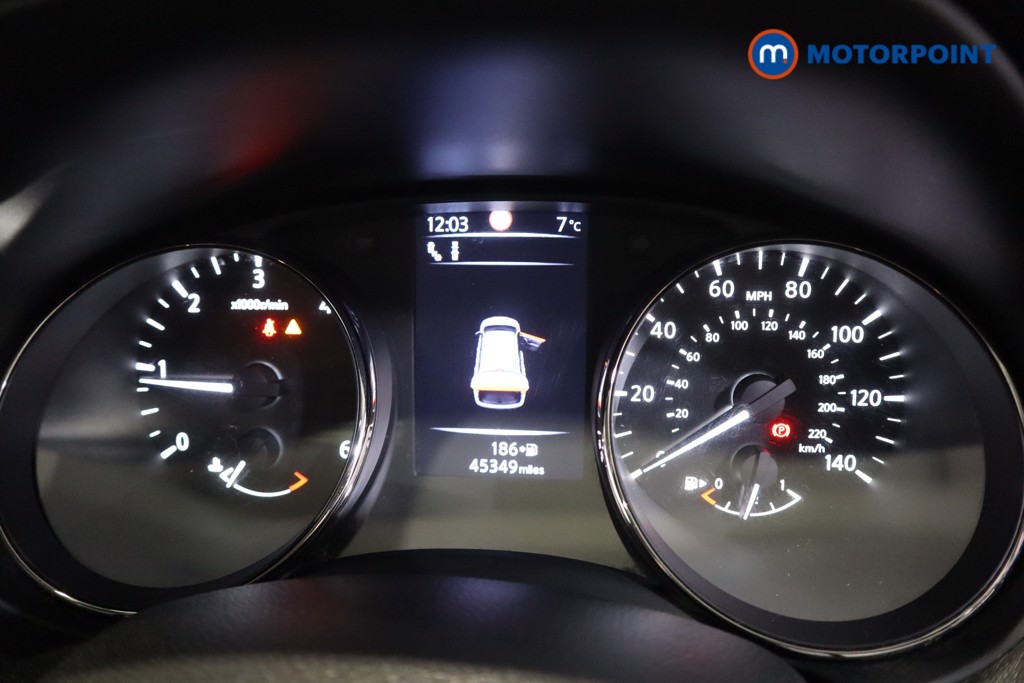 Nissan X-Trail Tekna Manual Diesel SUV - Stock Number (1604593) - 4th supplementary image