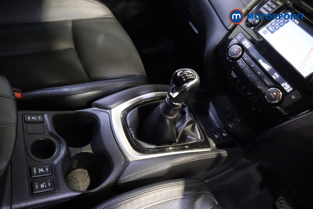 Nissan X-Trail Tekna Manual Diesel SUV - Stock Number (1604593) - 7th supplementary image