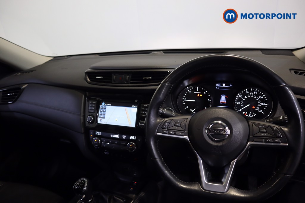 Nissan X-Trail Tekna Manual Diesel SUV - Stock Number (1604593) - 1st supplementary image