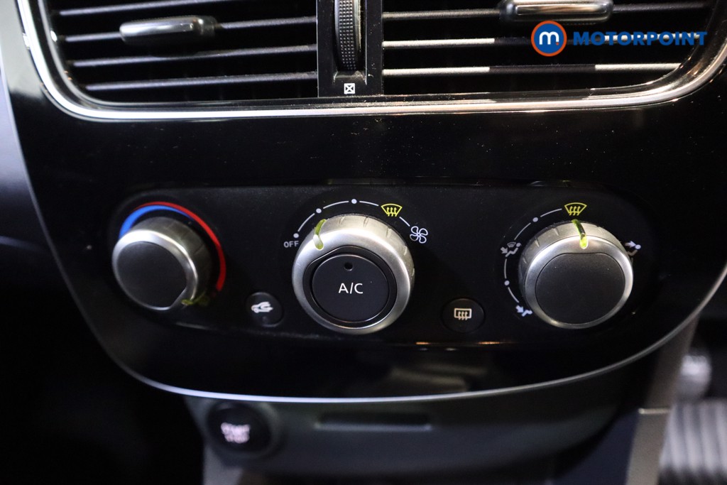 Renault Clio Dynamique Nav Manual Petrol Hatchback - Stock Number (1604640) - 5th supplementary image