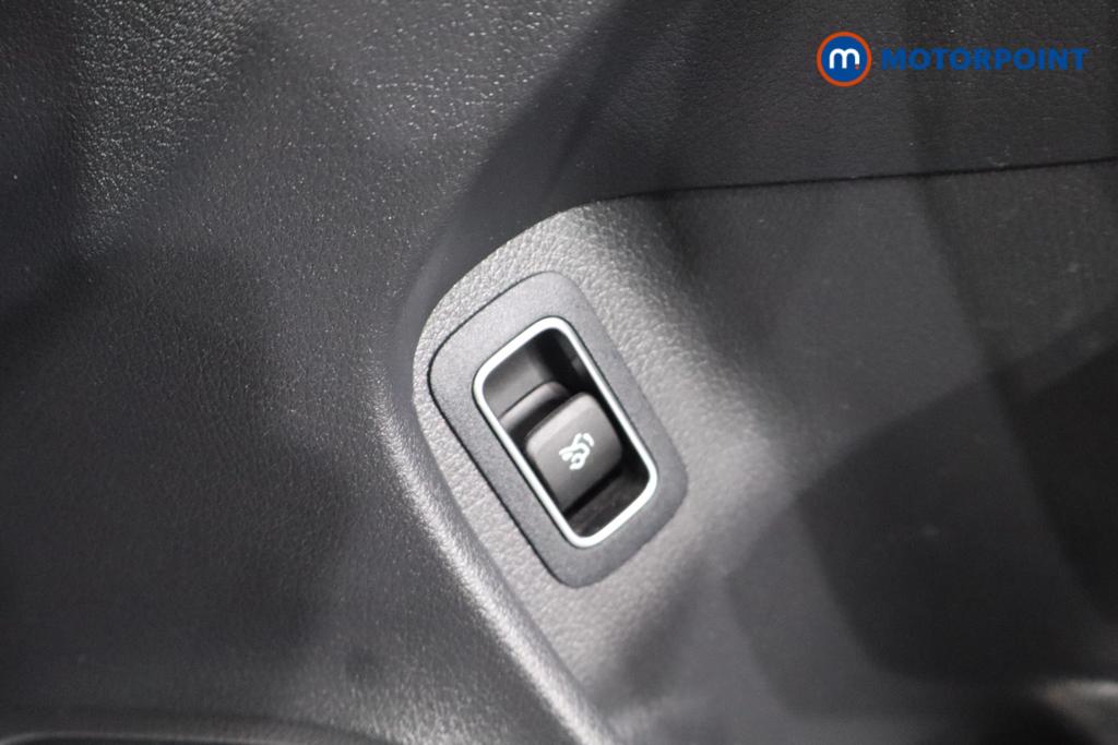 Mercedes-Benz CLA Amg Line Automatic Petrol Coupe - Stock Number (1604737) - 18th supplementary image