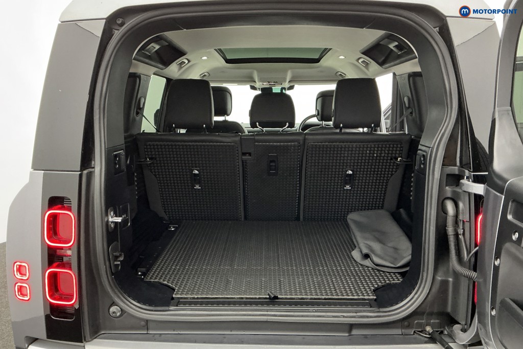 Land Rover Defender HSE Automatic Diesel SUV - Stock Number (1604864) - 4th supplementary image
