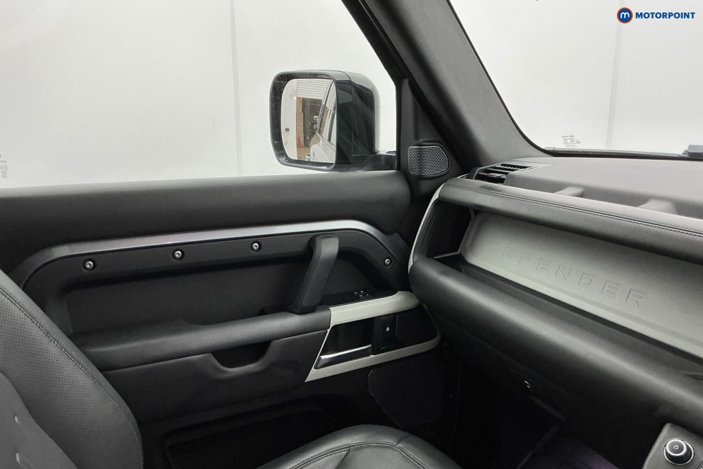 Land Rover Defender HSE Automatic Diesel SUV - Stock Number (1604864) - 22nd supplementary image