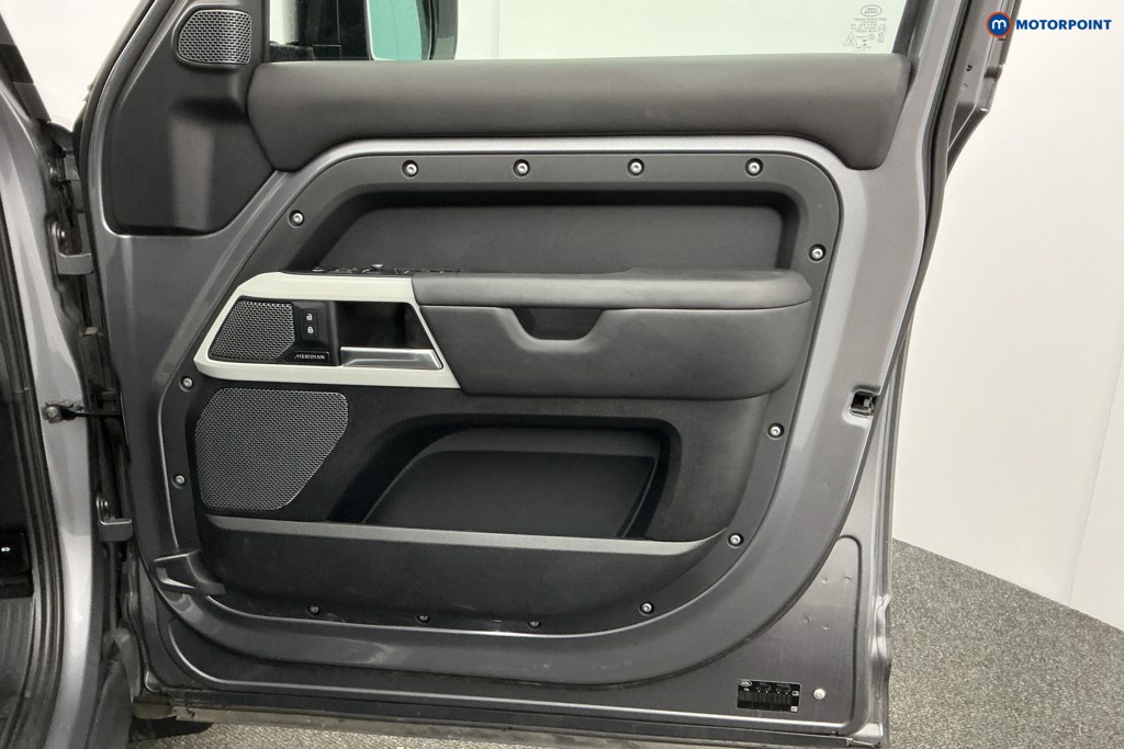 Land Rover Defender HSE Automatic Diesel SUV - Stock Number (1604864) - 28th supplementary image