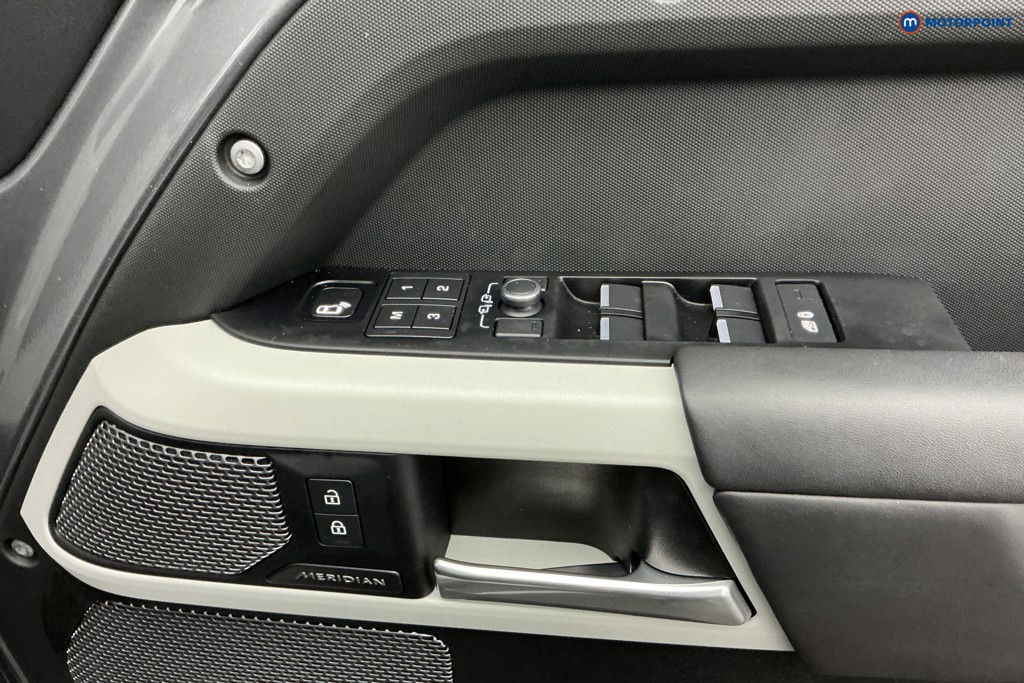Land Rover Defender HSE Automatic Diesel SUV - Stock Number (1604864) - 29th supplementary image