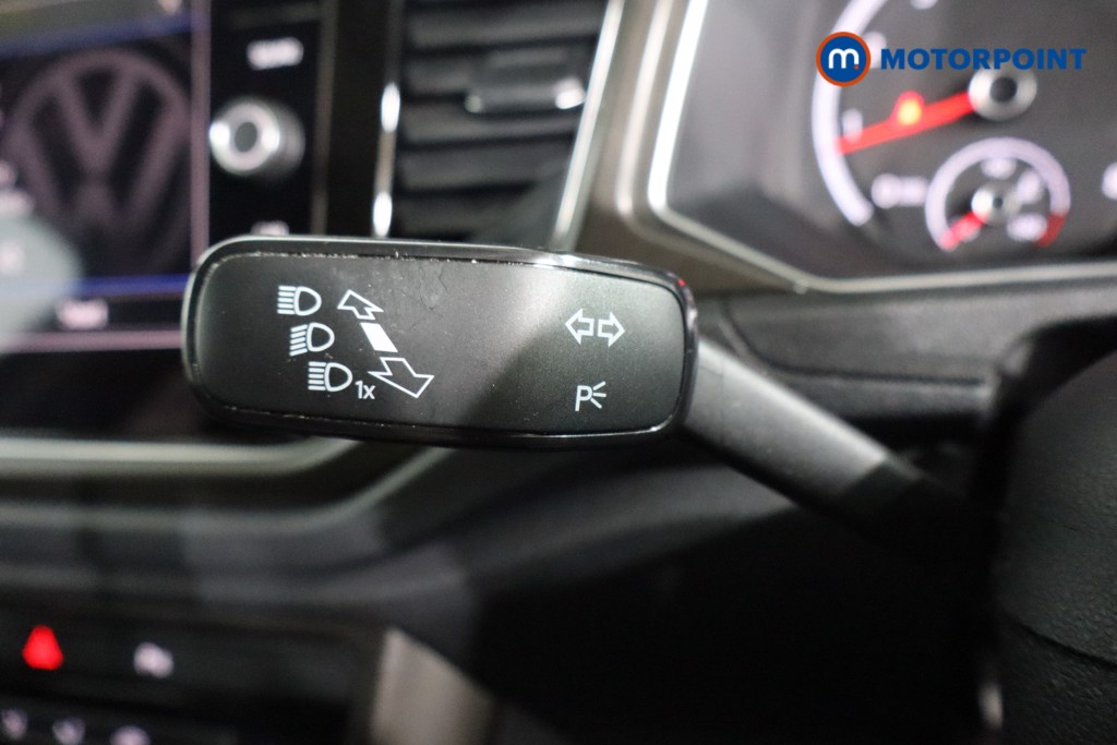 Volkswagen T-Roc Design Manual Petrol SUV - Stock Number (1604891) - 4th supplementary image