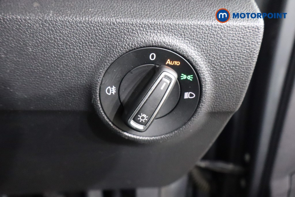 Volkswagen T-Roc Design Manual Petrol SUV - Stock Number (1604891) - 6th supplementary image