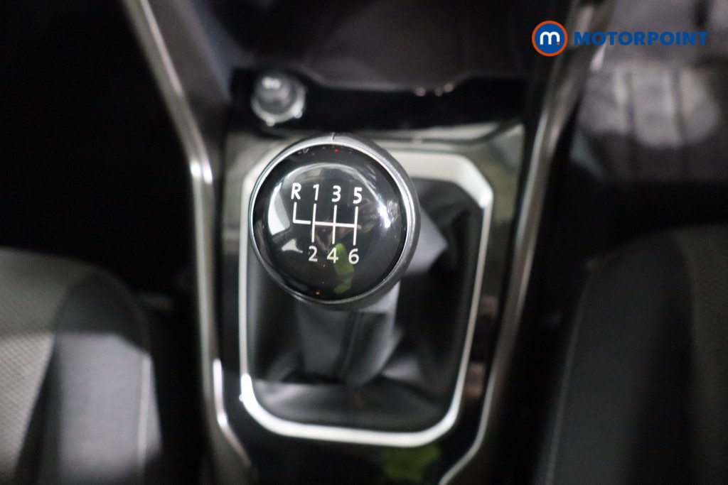 Volkswagen T-Roc Design Manual Petrol SUV - Stock Number (1604891) - 12th supplementary image