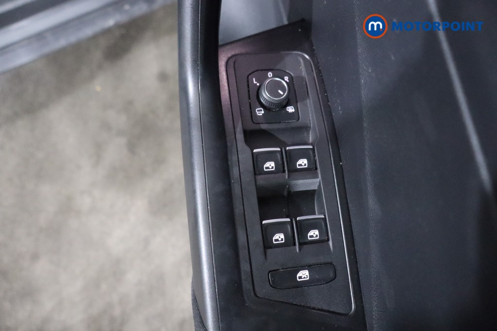 Volkswagen T-Roc Design Manual Petrol SUV - Stock Number (1604891) - 14th supplementary image