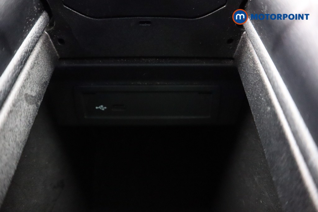 Mercedes-Benz CLA Amg Line Automatic Petrol Coupe - Stock Number (1604934) - 18th supplementary image