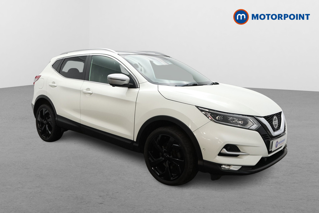 Nissan Qashqai Tekna-Plus Manual Diesel SUV - Stock Number (1556562) - Drivers side front corner