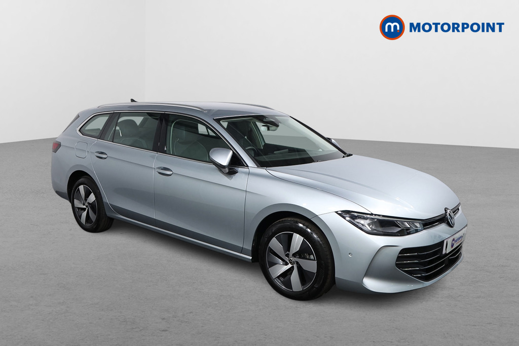 Volkswagen Passat Life Automatic Petrol Plug-In Hybrid Estate - Stock Number (1578125) - Drivers side front corner