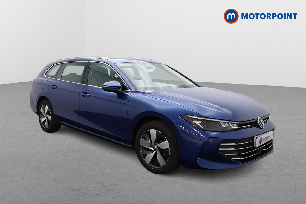 Volkswagen Passat Life Automatic Petrol Plug-In Hybrid Estate - Stock Number (1578131) - Drivers side front corner