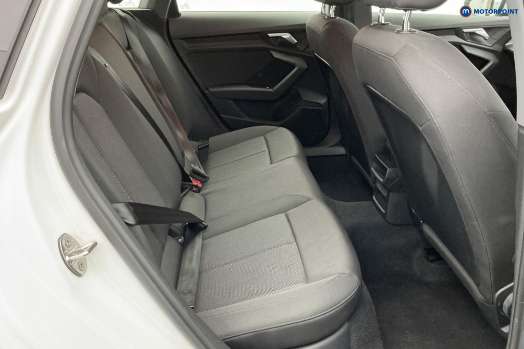 Audi A3 Technik Manual Petrol Hatchback - Stock Number (1581786) - 5th supplementary image