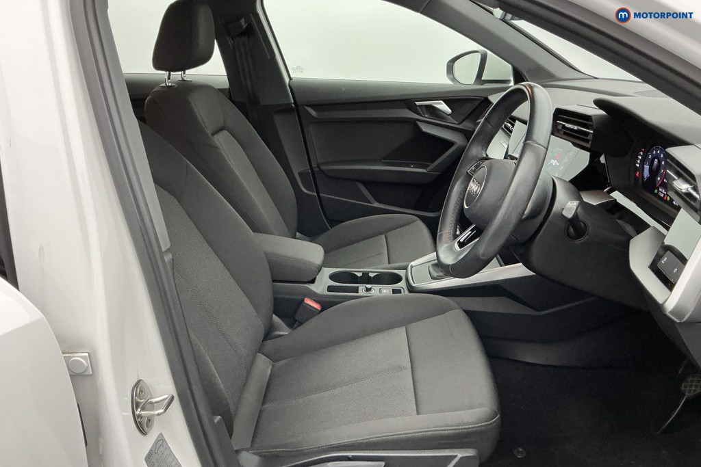 Audi A3 Technik Manual Petrol Hatchback - Stock Number (1581786) - 6th supplementary image