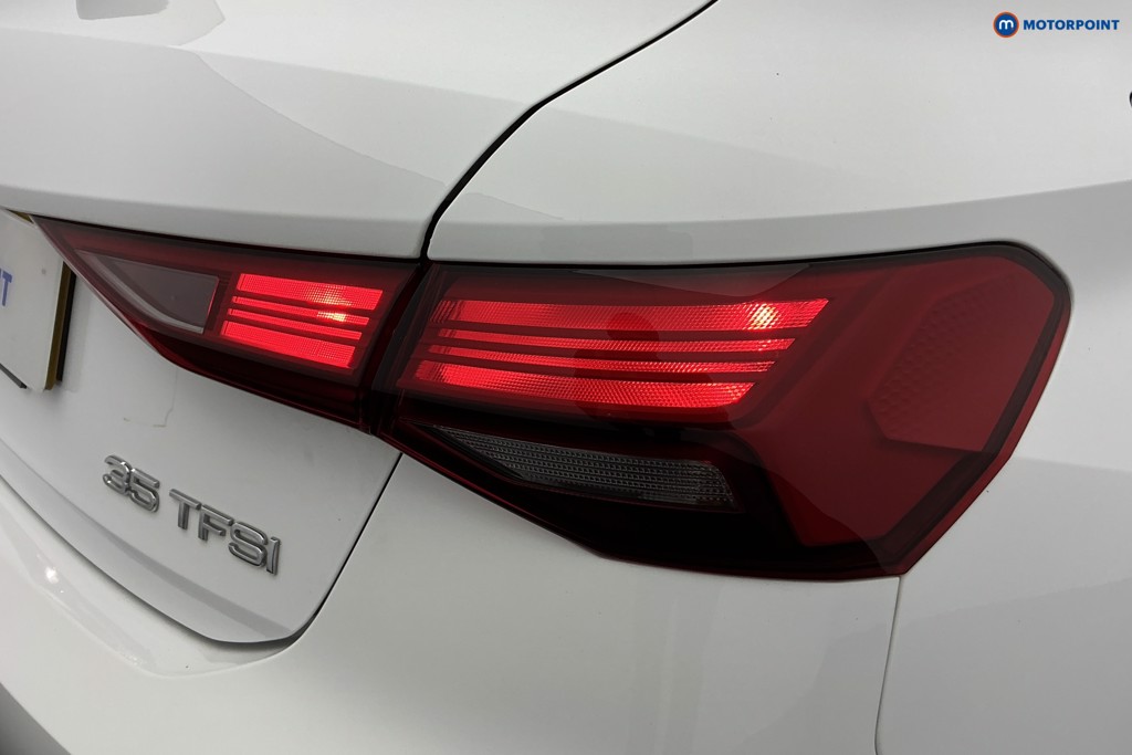 Audi A3 Technik Manual Petrol Hatchback - Stock Number (1581786) - 32nd supplementary image