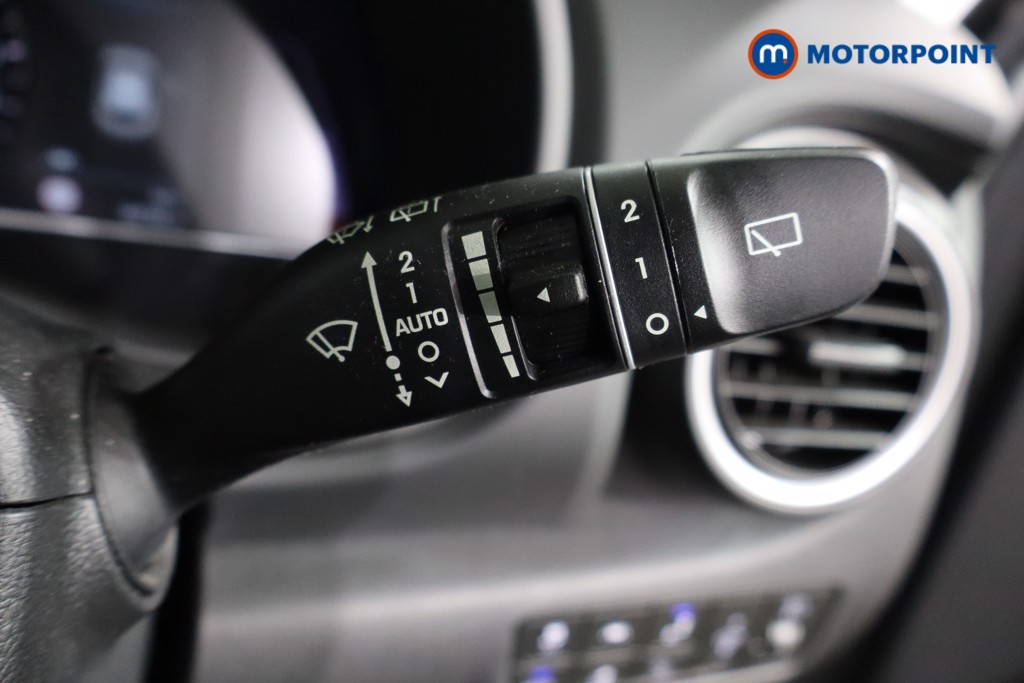 Hyundai Kona Premium Se Automatic Electric SUV - Stock Number (1587939) - 5th supplementary image