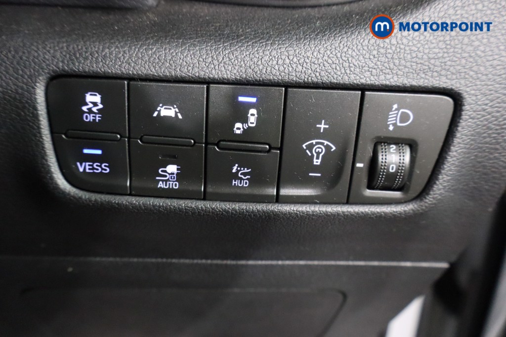 Hyundai Kona Premium Se Automatic Electric SUV - Stock Number (1587939) - 6th supplementary image