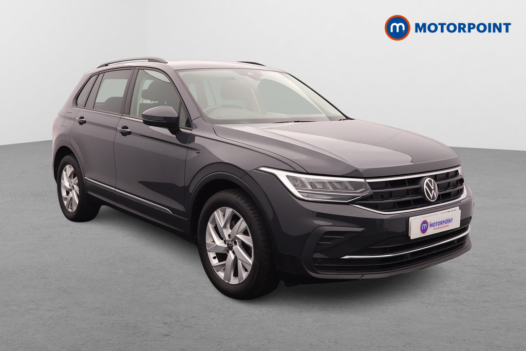 Volkswagen Tiguan Life Manual Petrol SUV - Stock Number (1587994) - Drivers side front corner